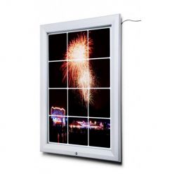 Vitrina portacarteles de  exterior con luz LED Strong