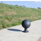 Pilona urbana de acero zincado Sphere