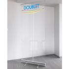 Soporte Roll-Up con lona transparente personalizable