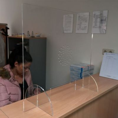 Mamparas de protección Wall plexiglas