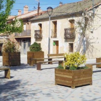 Jardineras urbanas de exterior en madera