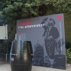 Tótem de aluminio exterior