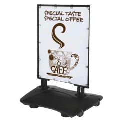 Caballete promocional con base rellenable Banner Plus