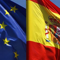 Bandera de España y de la Unión europea