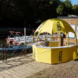 Carpa publicitaria desmontable con mostrador Kiosk