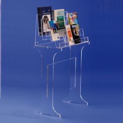 portafolletos de pie para la exposición de materiales informativos